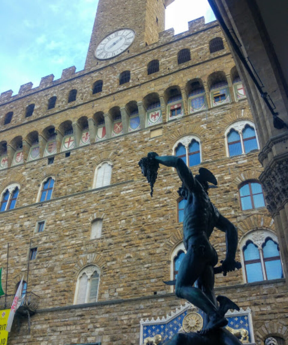 piazza signoria perseo